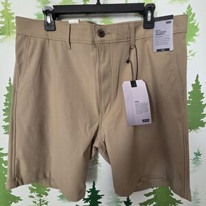 Levi's Men's Tan Chino Tech Shorts